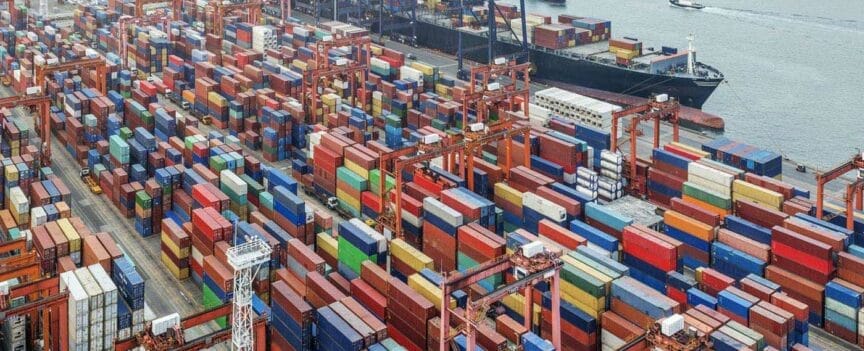 Conteneurs dans le port de Rotterdam